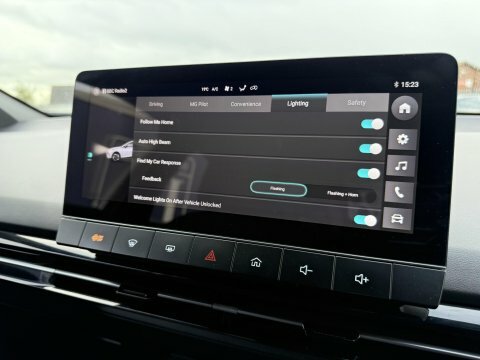 MG MG4 150Kw Trophy Ev Long Range 64Kwh Red #36