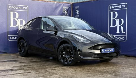 Tesla Model Y Dual Motor Long Black