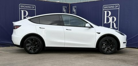 Tesla Model Y Dual Motor Long White #3