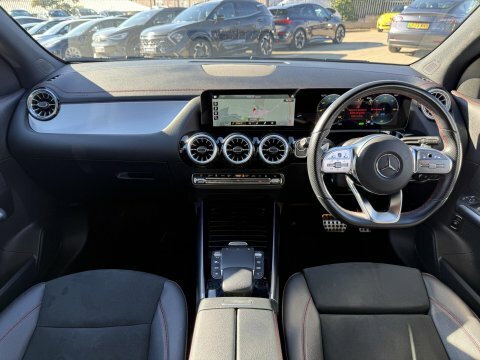Mercedes-Benz EQA Amg Line Black #26