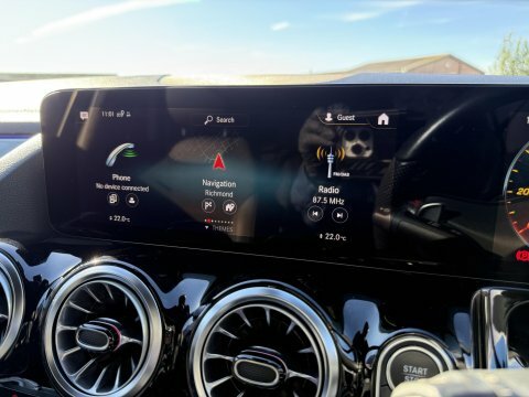 Mercedes-Benz EQA Amg Line Black #35