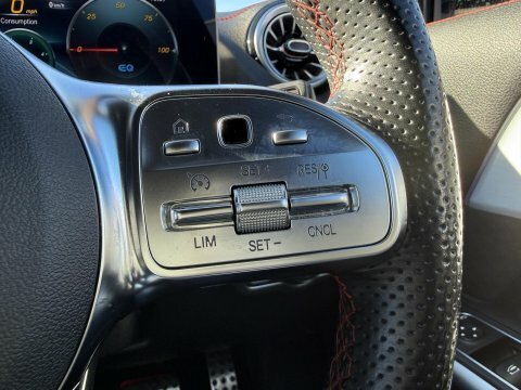Mercedes-Benz EQA Amg Line Black #30