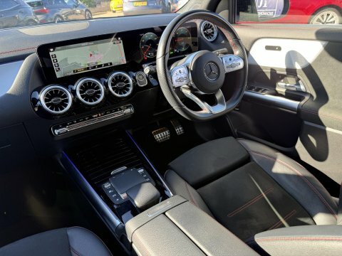 Mercedes-Benz EQA Amg Line Black #25