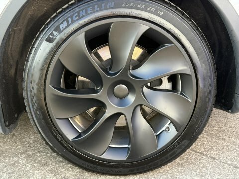 Tesla Model Y Dual Motor Long Range Suv 4Wde #11