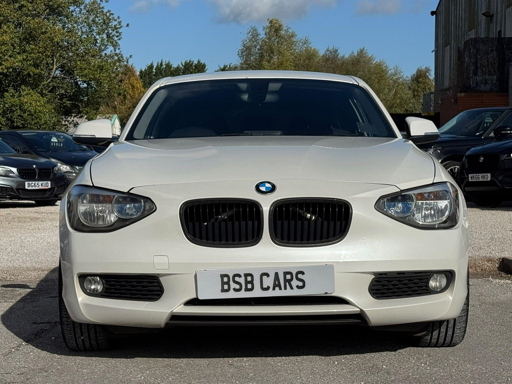 BMW 1 Series Hatchback White #2