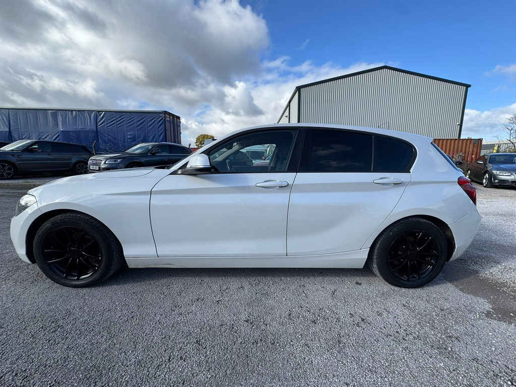 BMW 1 Series Hatchback White #5