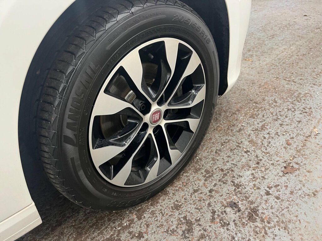 Fiat Tipo 1.4 Easy White #32