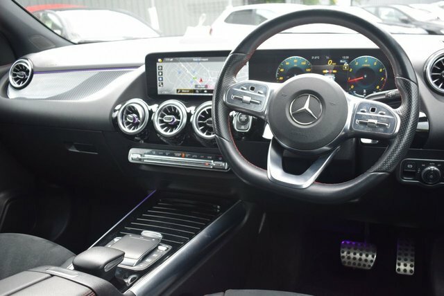 Mercedes-Benz GLA Class Gla200h Mhev Amg Line Black #23