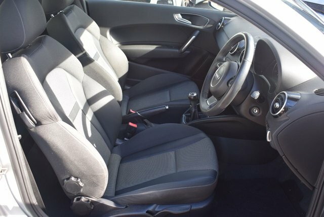 Audi A1 1.6 Tdi Se Euro 5 Ss Black #17