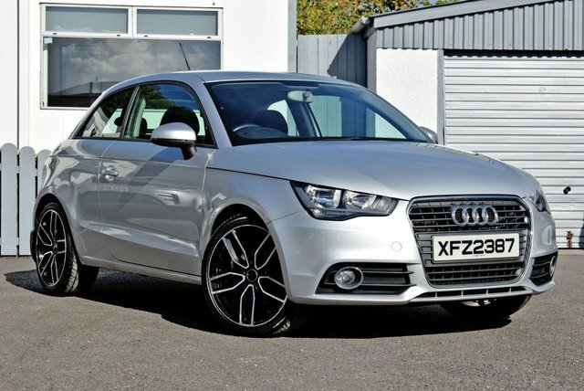 Audi A1 1.6 Tdi Se Euro 5 Ss Black #1