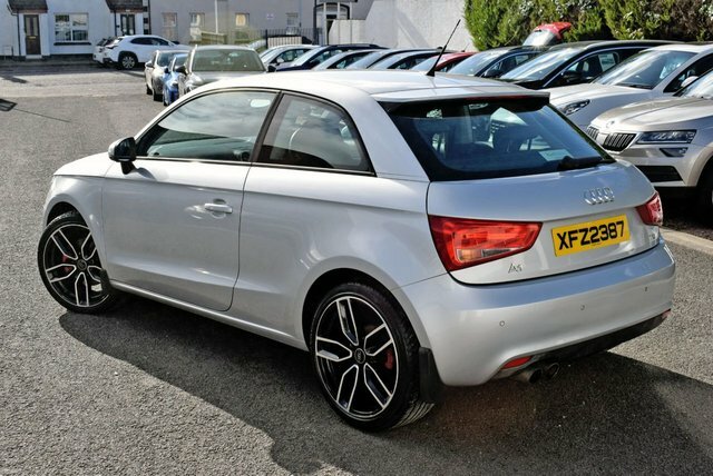 Audi A1 1.6 Tdi Se Euro 5 Ss Black #10