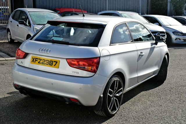 Audi A1 1.6 Tdi Se Euro 5 Ss Black #7