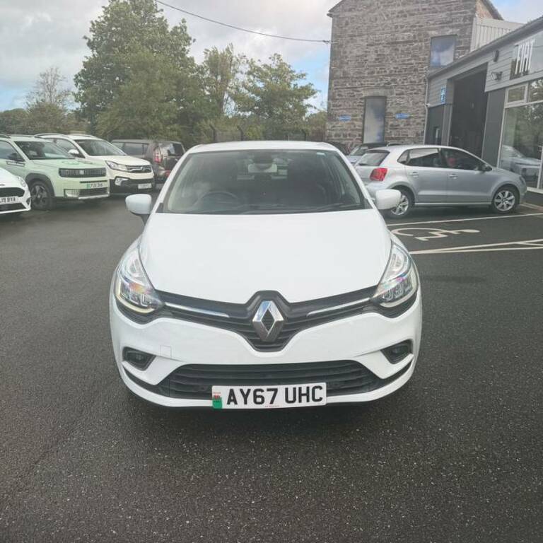 Renault Clio 1.2 Tce Signature Nav - 2017 67 White #4