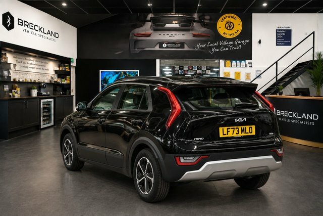 Kia Niro 1.6 Gdi 11.1Kwh 2 Suv Plug-in Hybrid Dc Black #6
