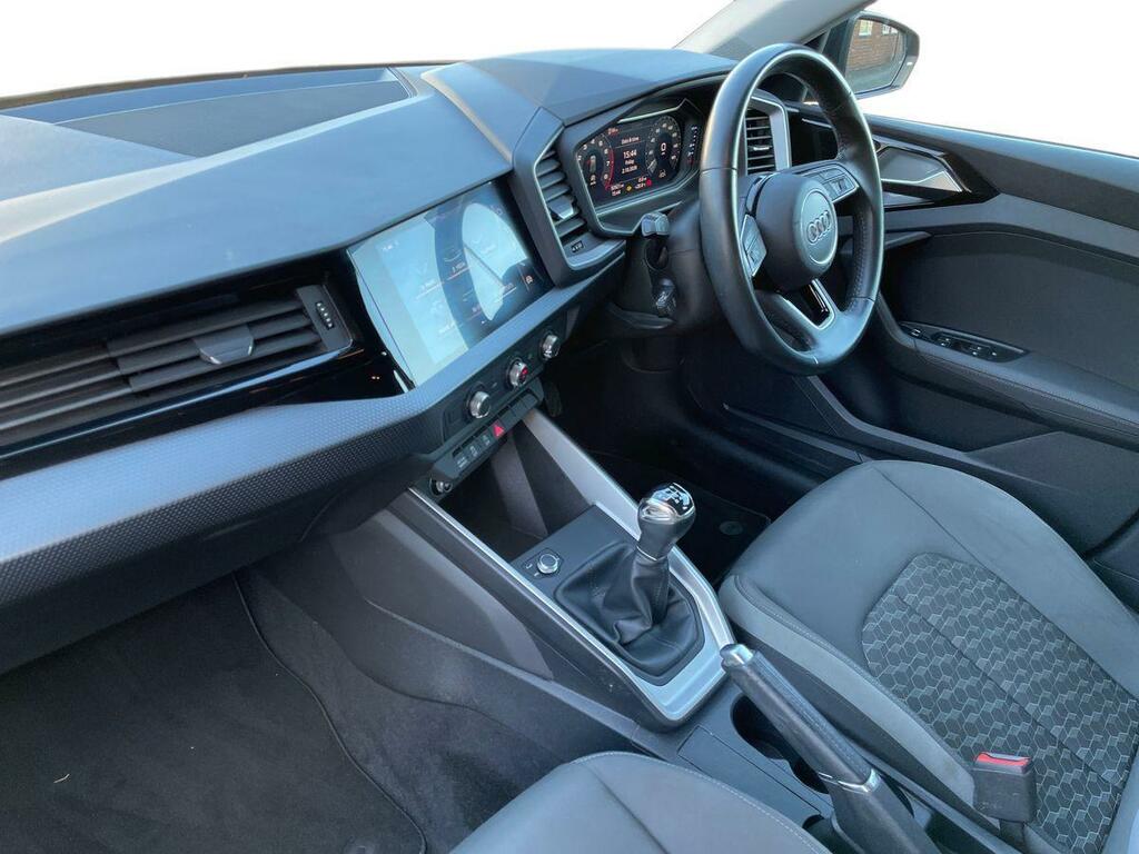 Audi A1 Sport 30 Tfsi 116 Ps 6-Speed Black #2