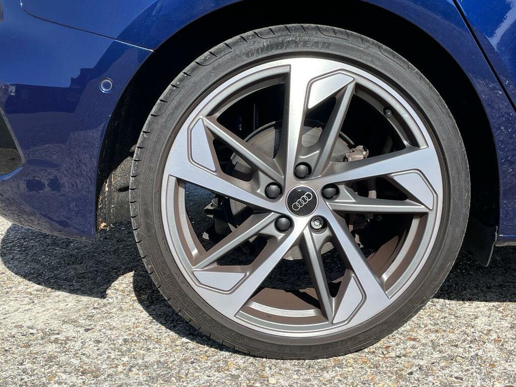 Audi A3 Black Edition 35 Tfsi 150 Ps S Tronic GY24CGG Blue #5