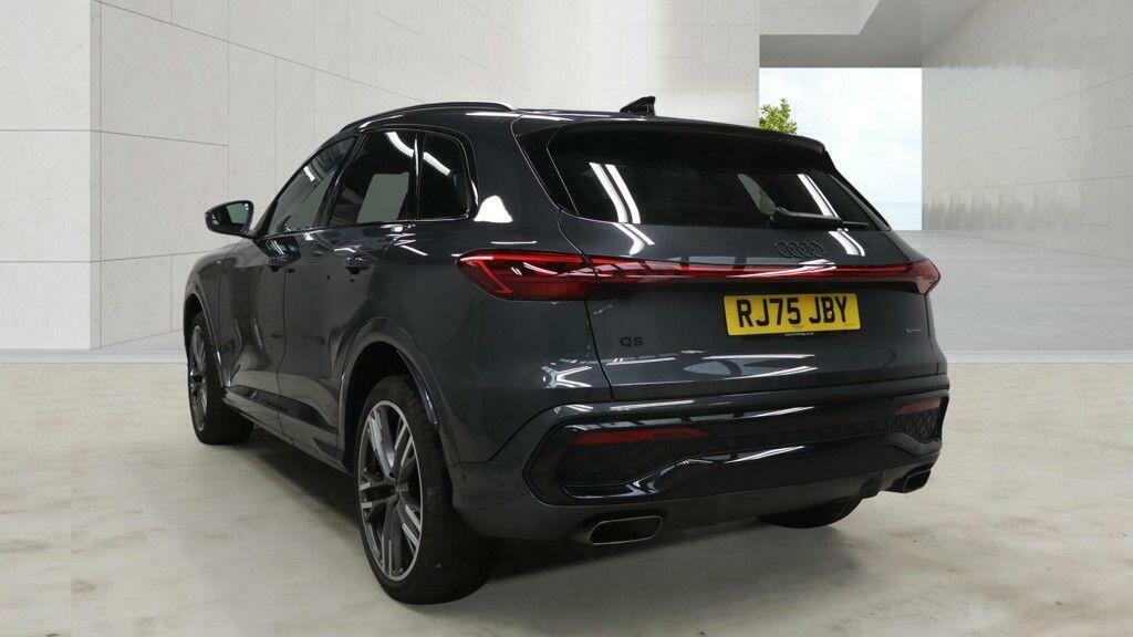 Audi Q5 Suv Edition 1 Tfsi 367 Ps S Tronic Grey #3