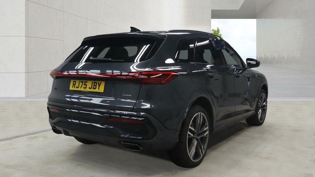 Audi Q5 Suv Edition 1 Tfsi 367 Ps S Tronic Grey #4