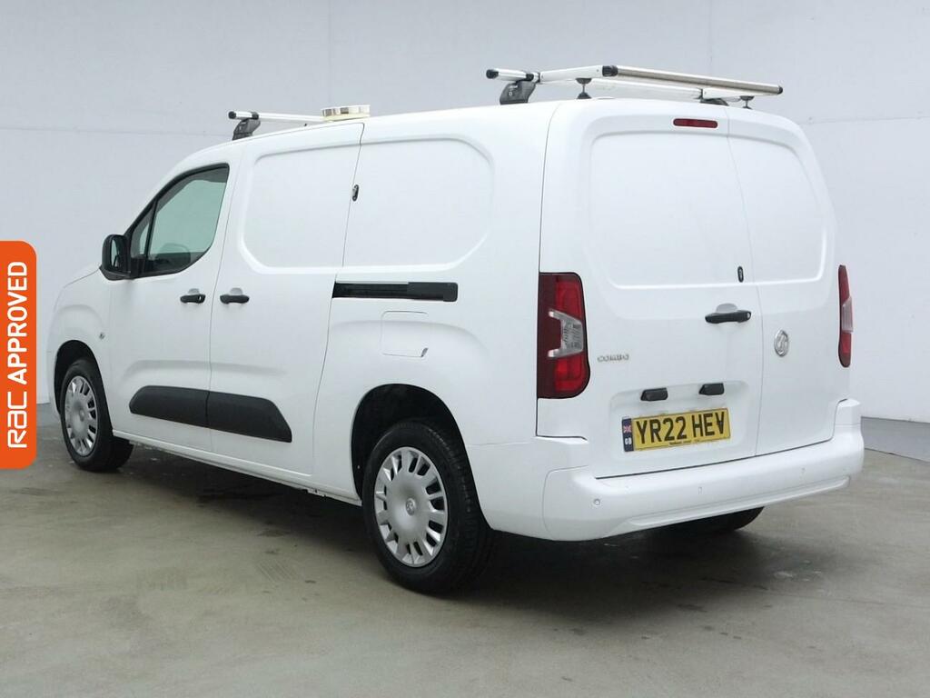 Vauxhall Combo 1.5 Turbo D 2300 Sportive Panel Van Man White #5