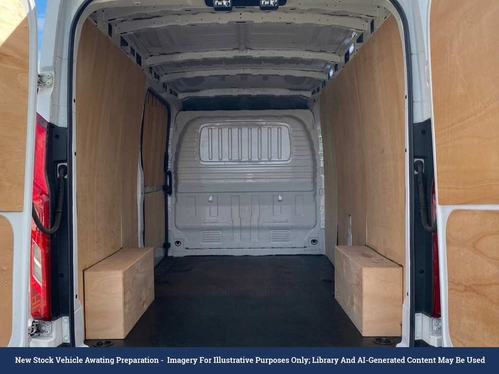 Maxus Deliver 9 2.0 D20 Lux Panel Van Fwd L3 H2 White #2