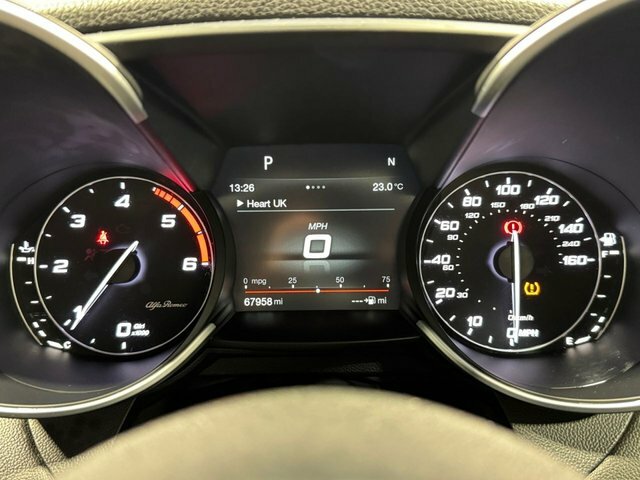 Alfa Romeo Giulia 2.2 Jtdm-2 180 Speciale Red #29