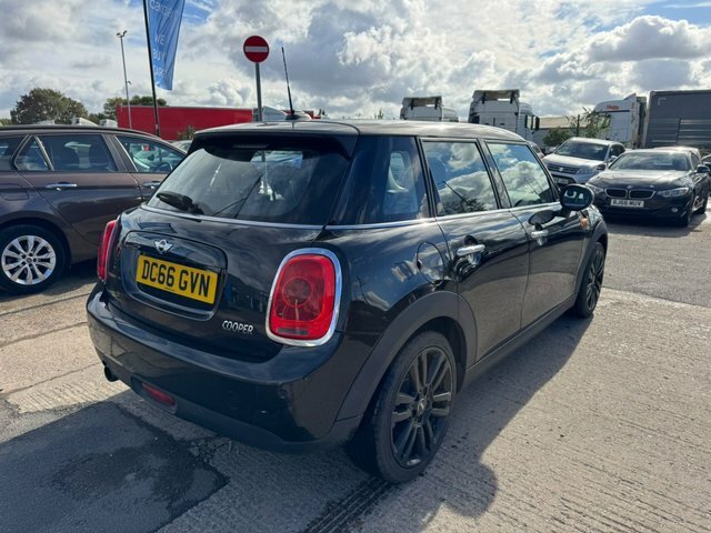 Mini Hatch 1.5 Cooper Seven Hatchback Euro 6 Black #4