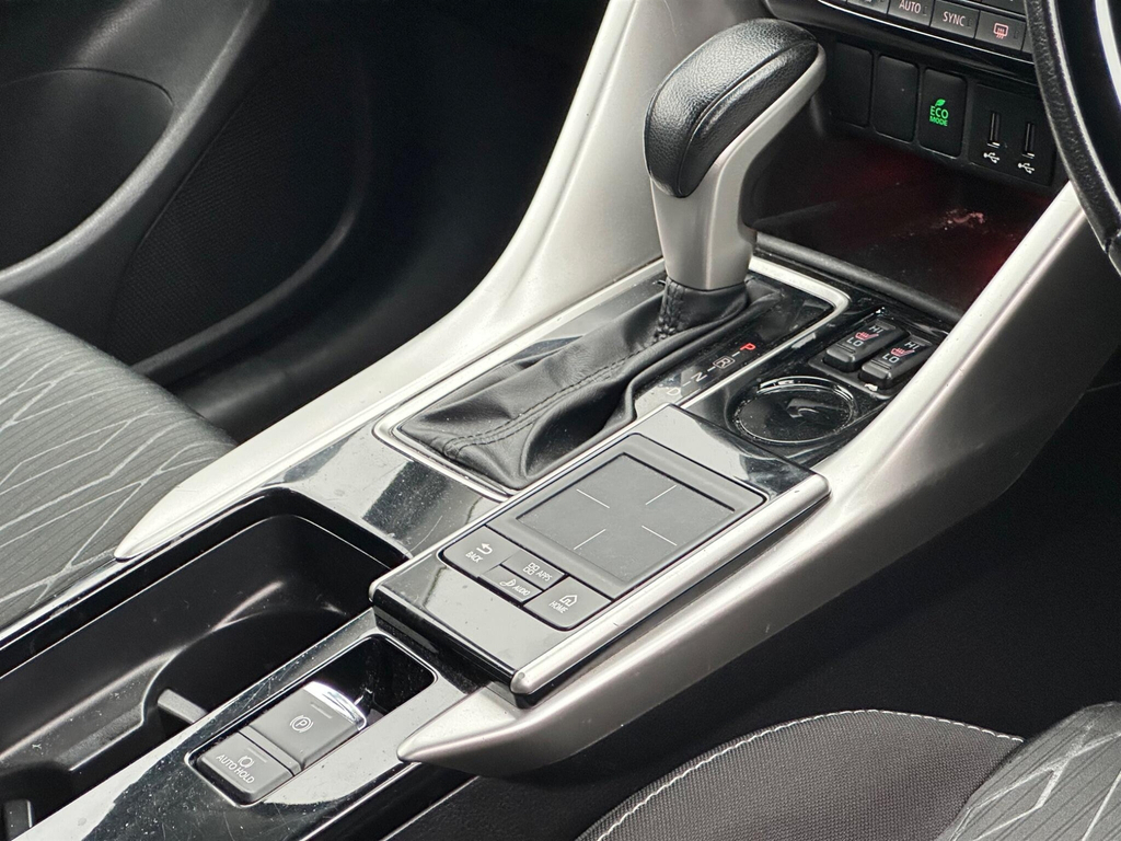 Mitsubishi Eclipse Cross Suv Silver #10