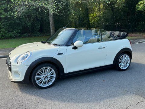 Mini Convertible 2.0 John Cooper Works Chili Pack White #9