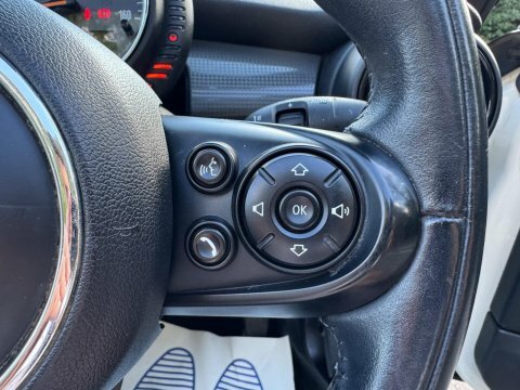 Mini Convertible 2.0 John Cooper Works Chili Pack White #30