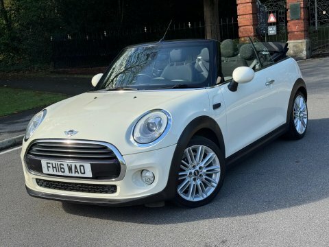 Mini Convertible 2.0 John Cooper Works Chili Pack White #1