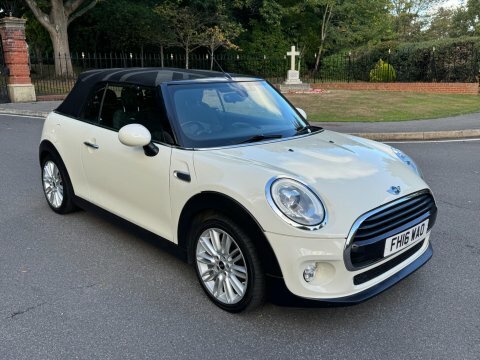 Mini Convertible 2.0 John Cooper Works Chili Pack White #46