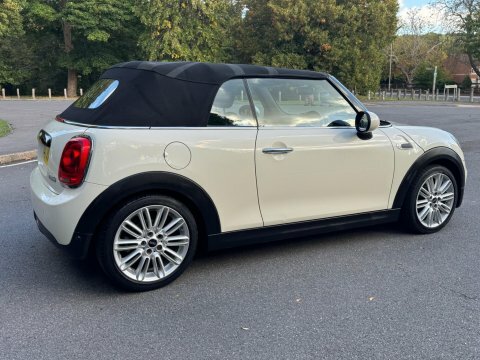 Mini Convertible 2.0 John Cooper Works Chili Pack White #43