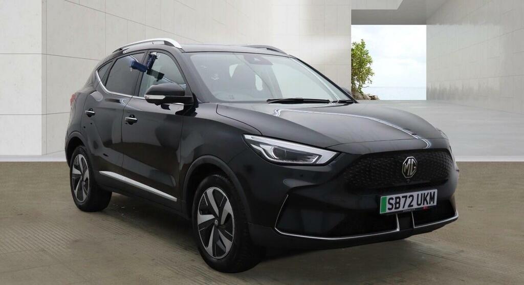 MG ZS Trophy Connect Long Range Black