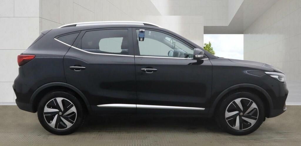 MG ZS Trophy Connect Long Range Black #6