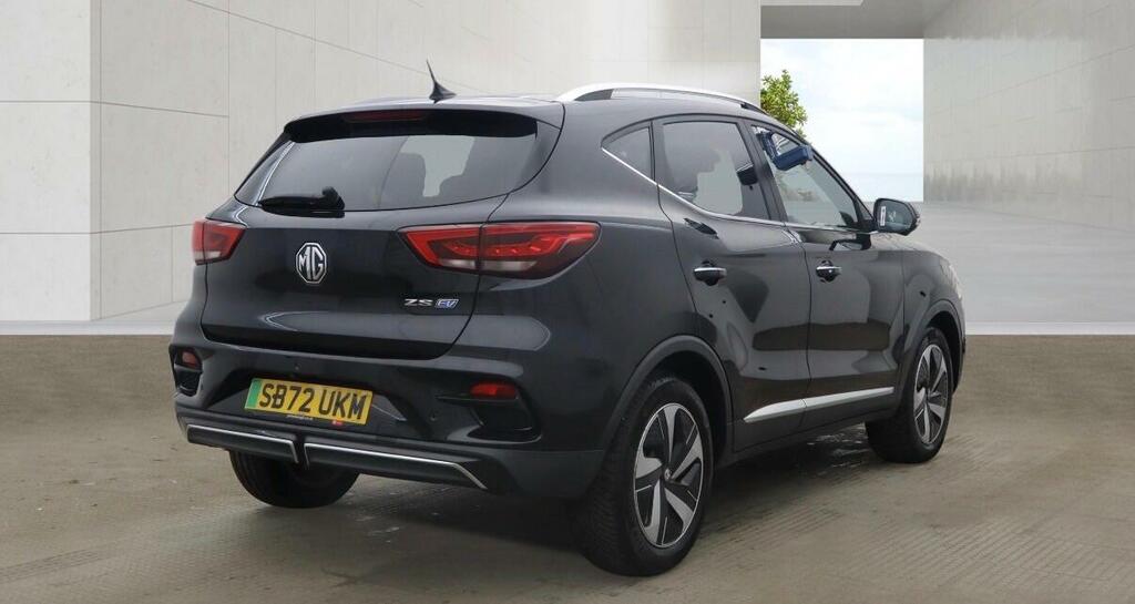 MG ZS Trophy Connect Long Range Black #5