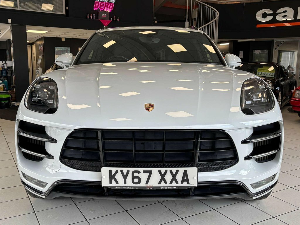 Porsche Macan 3.6L Turbo White #4