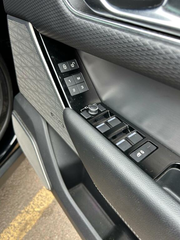 Land Rover Range Rover Velar 2L R-dynamic Hse Black #13
