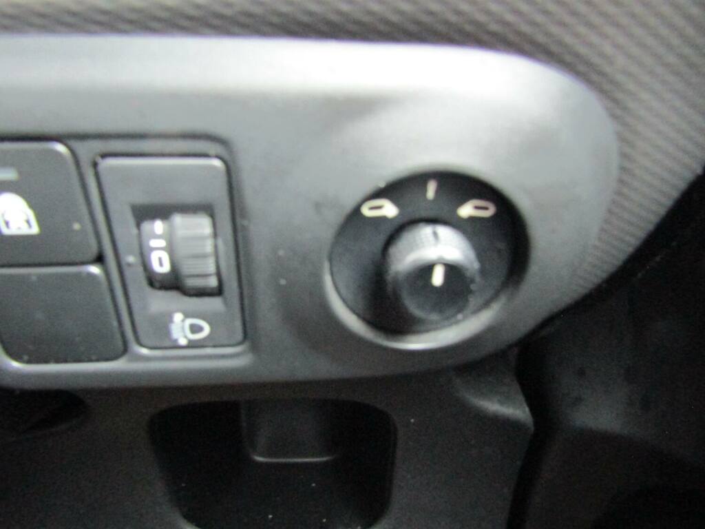 Citroen C4 Cactus 1.2 Puretech Flair Etg Ss 80 Bhp Yellow #23
