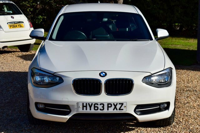 BMW 1 Series 116D Sport Hatchback White #2