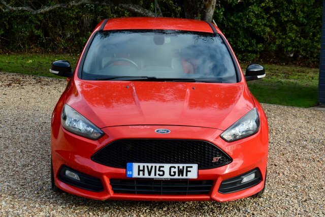 Ford Focus Tdci St-2 Hatchback Red #2