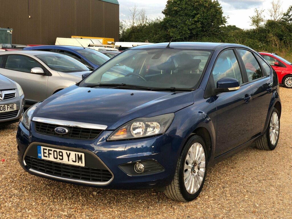 Ford Focus 1.8 Zetec Hatchback Silver #17