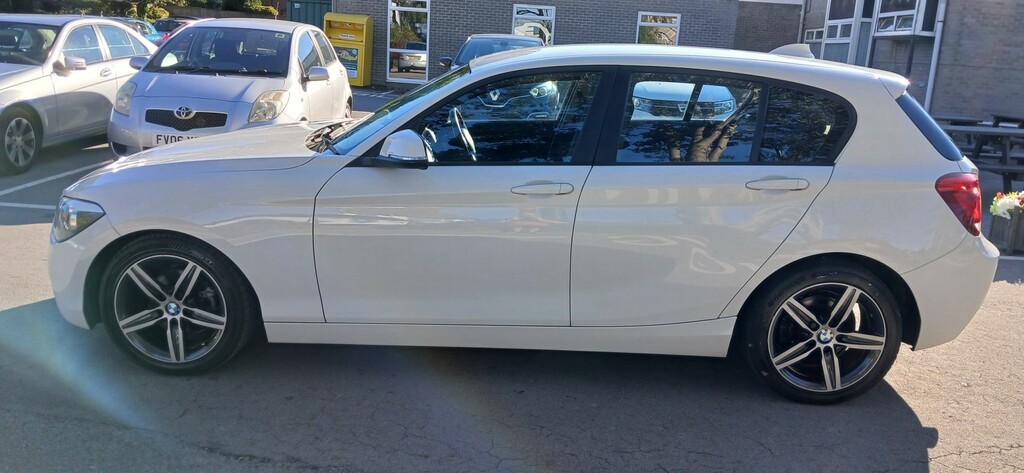 BMW 1 Series 2.0 116D Sport 5-Door White #5