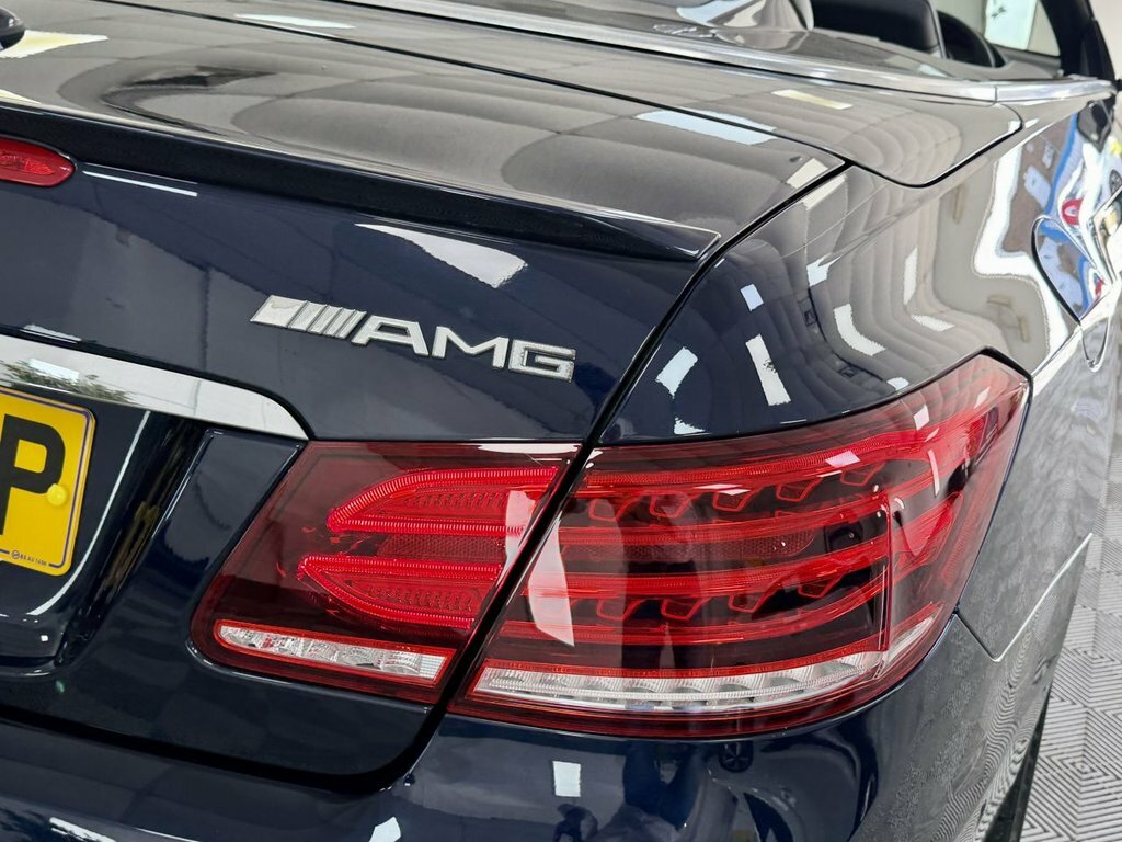 Mercedes-Benz E Class E350 Bluetec Amg Sport 7G-tronic White #12