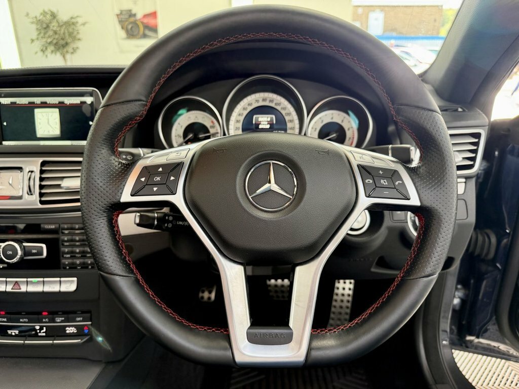 Mercedes-Benz E Class E350 Bluetec Amg Sport 7G-tronic White #25