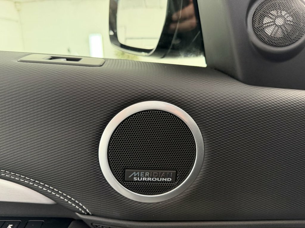Land Rover Discovery 3.0 D250 R-dynamic S Blue #29