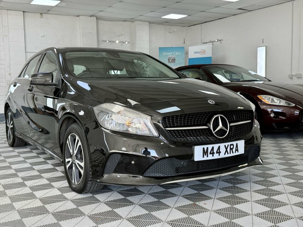 Mercedes-Benz A Class 2017 2.1 A200d Se Executive Hatchback Black #4