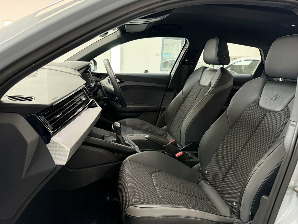 Audi A1 1L Sport White #22