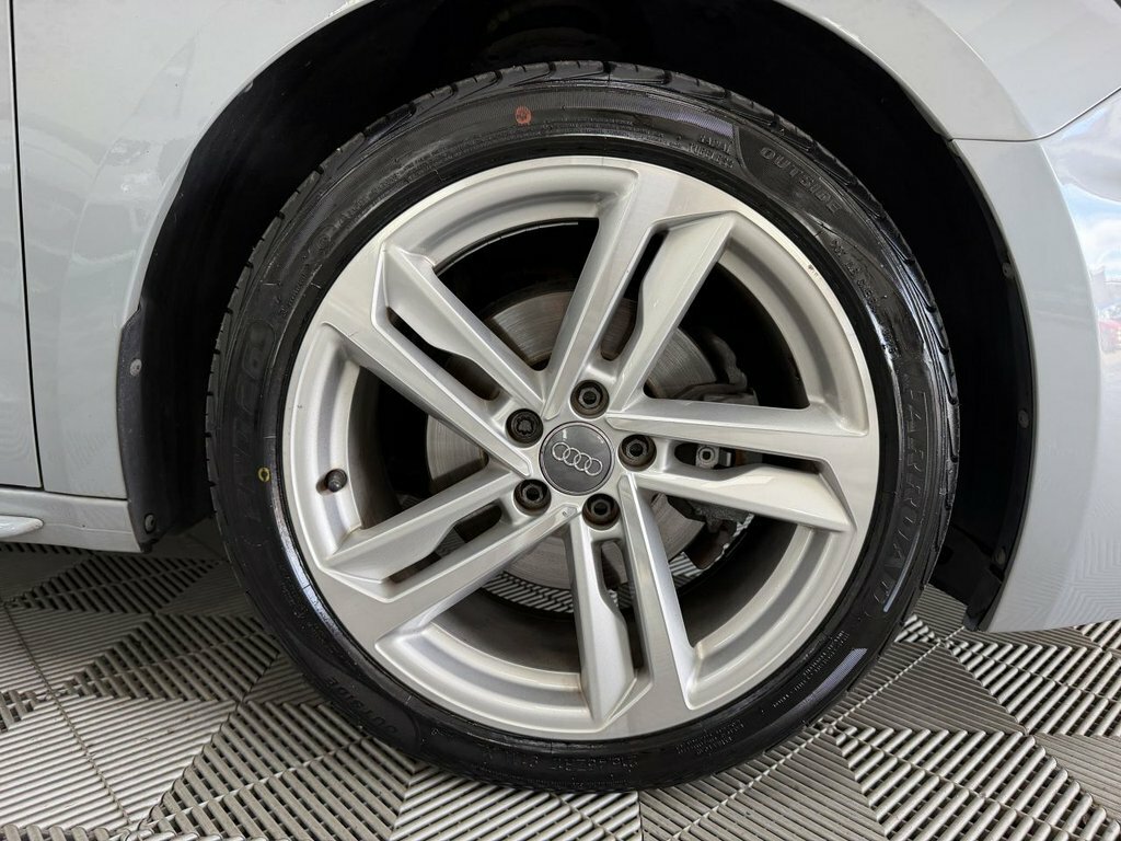 Audi A1 1L Sport White #13