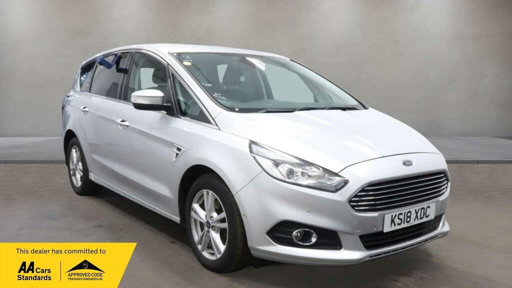 Ford S-Max Titanium Silver