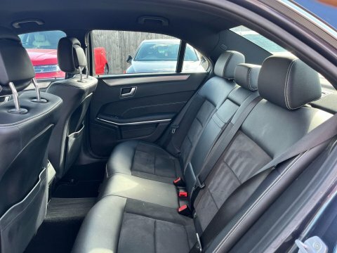 Mercedes-Benz E Class E350 Bluetec Amg Sport 7G-tronic Black #23